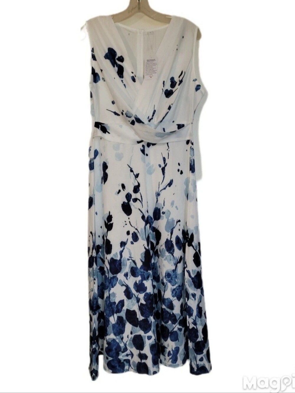 White Blue Floral Flowing Cap Sleeve Midi Dress Size Lg Lightweight Unlined Soft